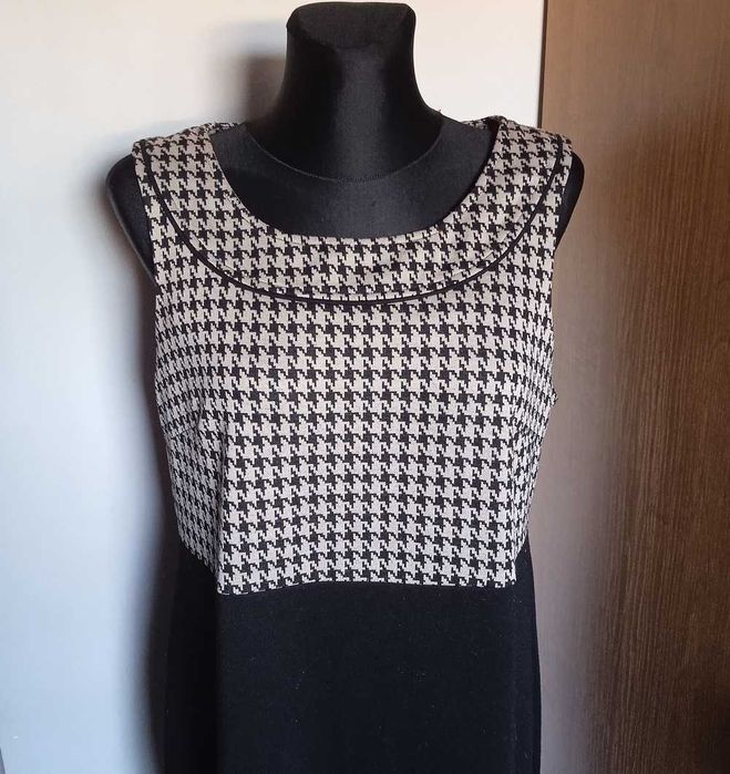 Next sukienka czerń beż r. 46/48