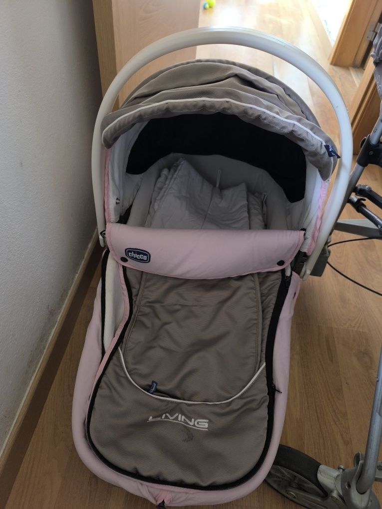 Duo carrinho+alcofa marca Chicco