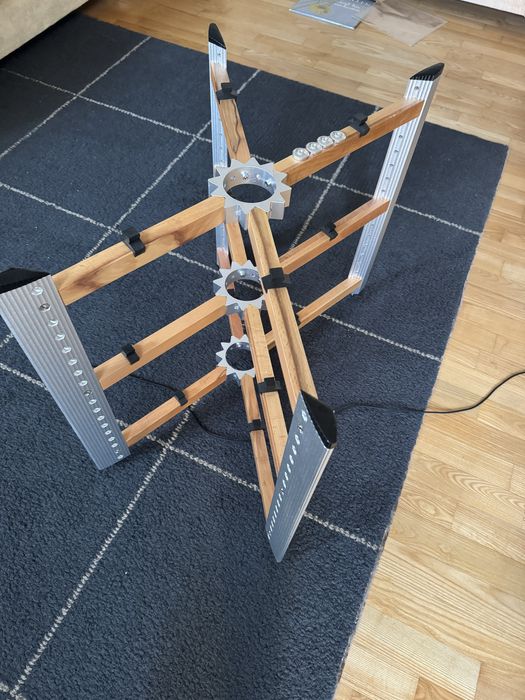 Стойка под аудио аппаратуру Spider