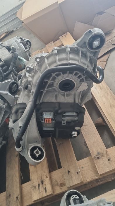 Tesla model y мотор задний 1665000-TX-L