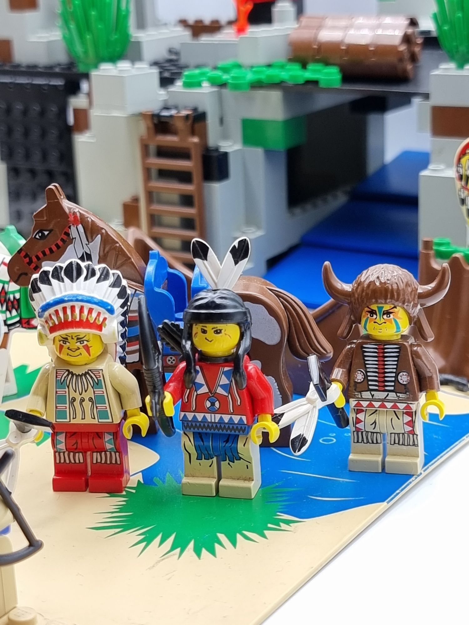 Lego Western 6766 Rapid River Village