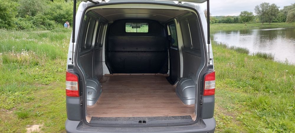 Volkswagen T5 (Transporter) груз. LONG 2011