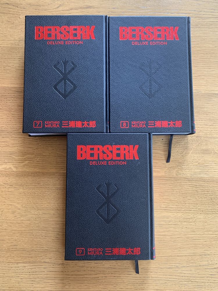 Манга Berserk Deluxe edition 1-9 на англіській