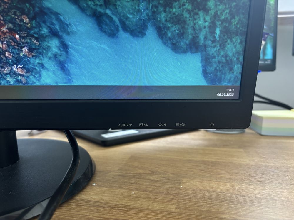 Monitor Philips 223V5L