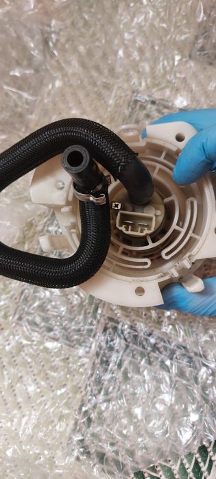 Палевний насос опель вектра с 2.2 бензин opel Vectra C Z22SE