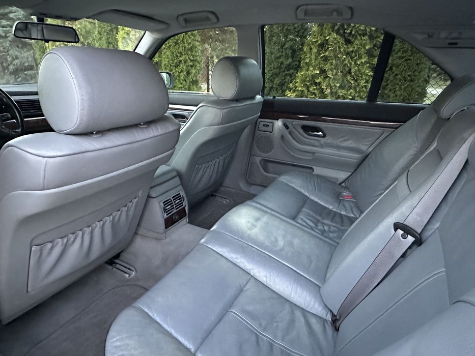 Bmw E38 735i V8 238 KM Nowy Rozrzad Zdrowa Blacha