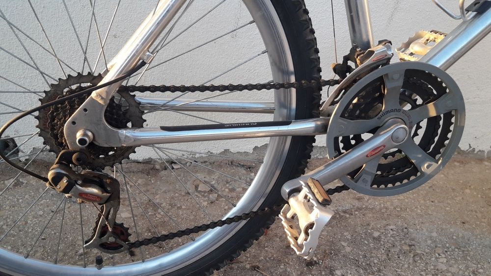 Bicicleta Shimano - toda em alumínio