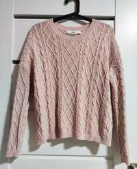 ciepły, różowy sweterek