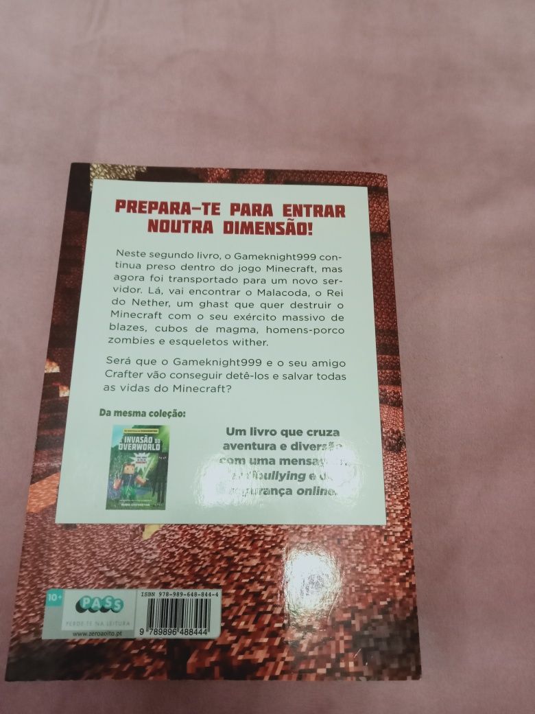 Livro completamente novo