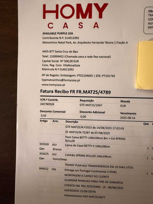 Vendo cama com estrado e colchão, como novos