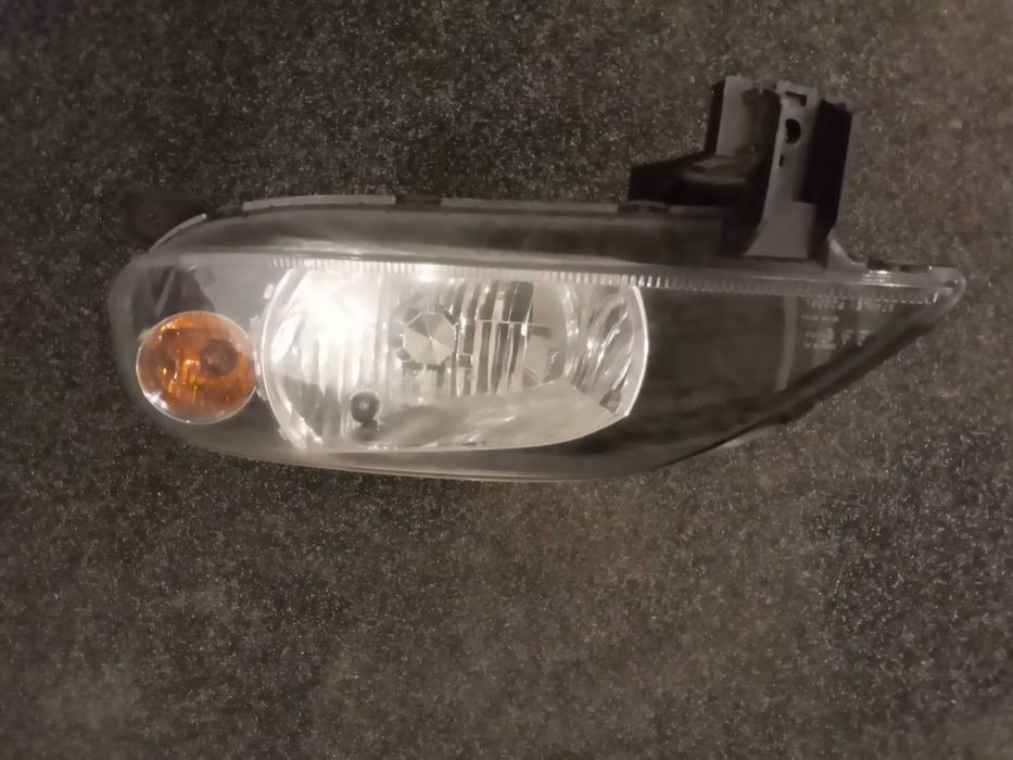 Фари до мазди 2.