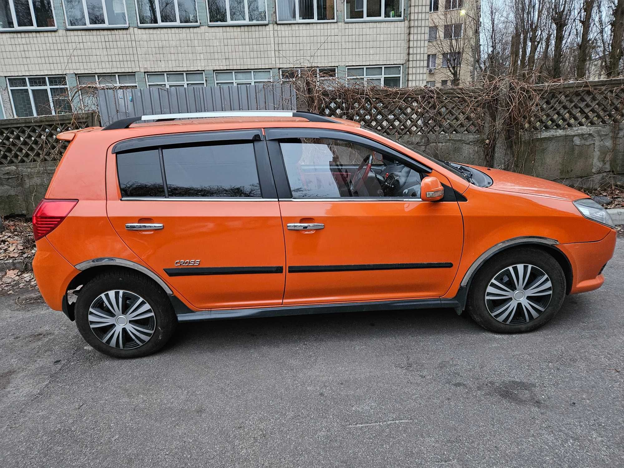 Продам Geely MK Cross 2012