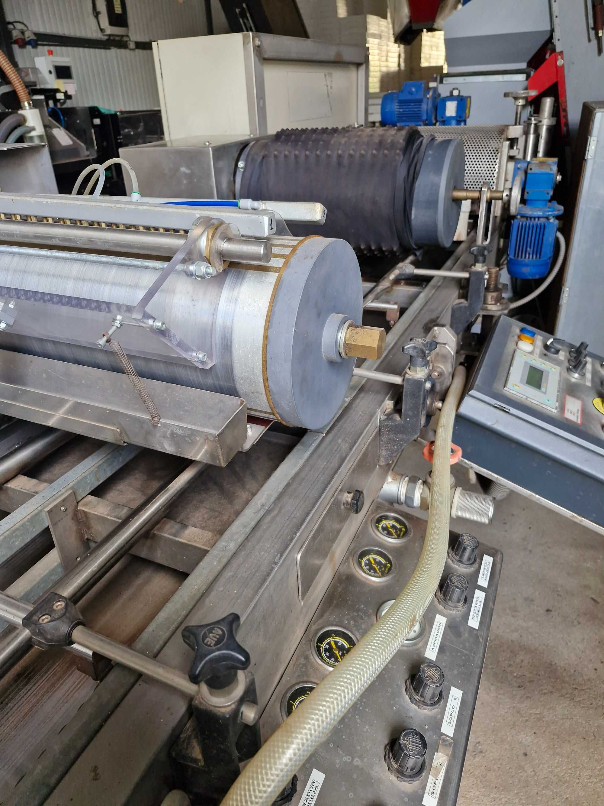 Máquina de sementeira automática de rolo em excelente estado