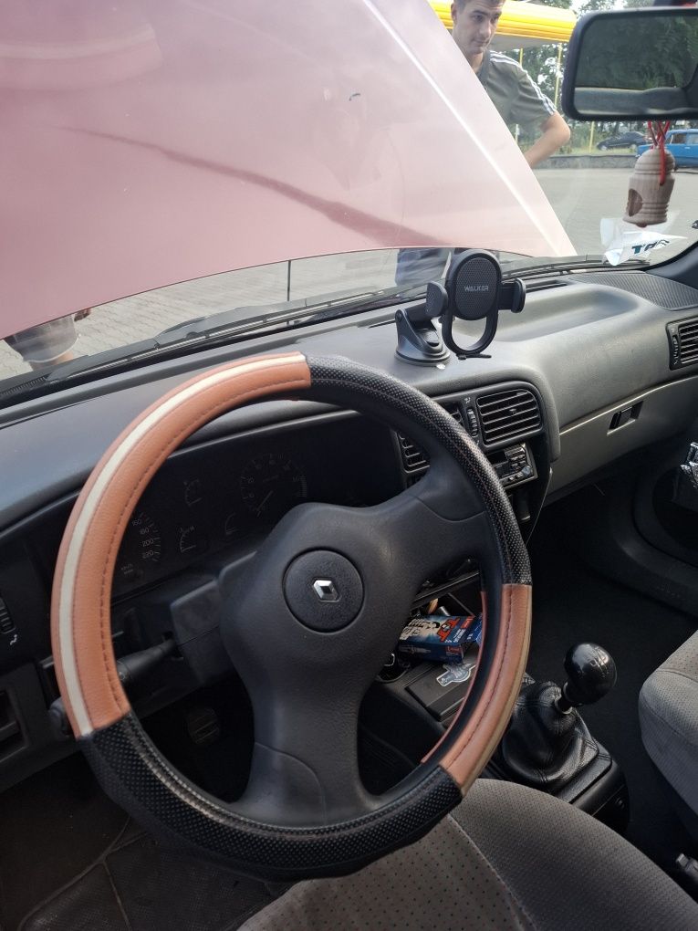 Renault 19 седан