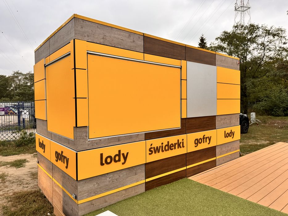 Przyczepa gastronomiczna lody gofry niewiadów