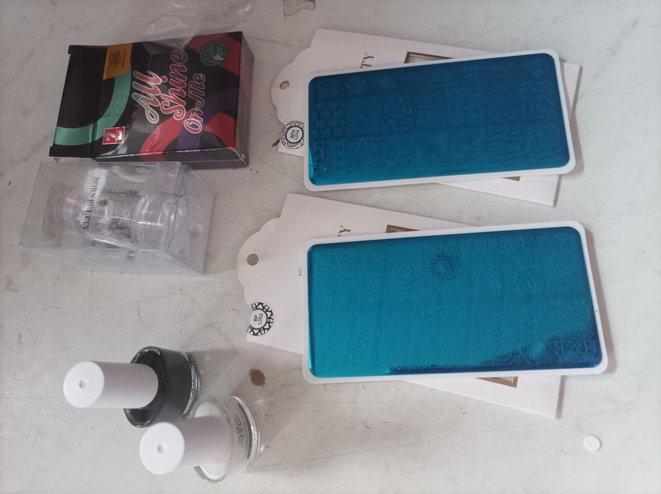 zestaw stampingu do paznokci