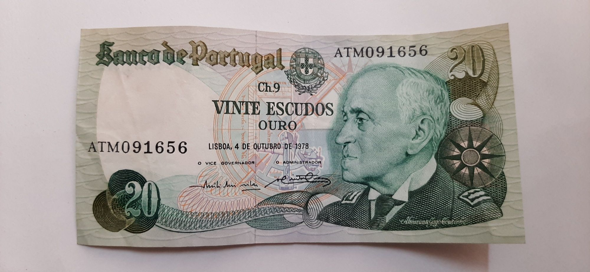 5 notas de Escudo