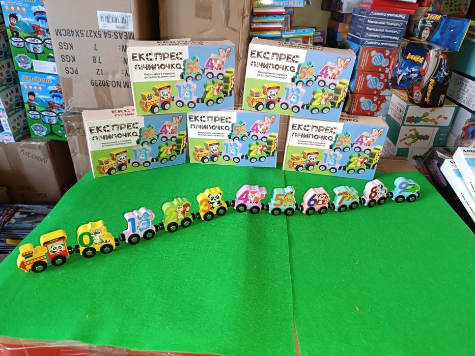 Магнітний дерев'яний потяг поїзд цифри фрукти на магнітах Томас