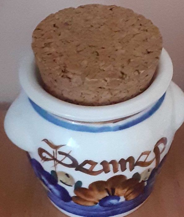 Баночки для специй с пробками из корки