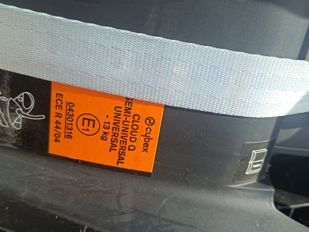Fotelik Cybex stan bardzo dobry z bazą ISOFIX