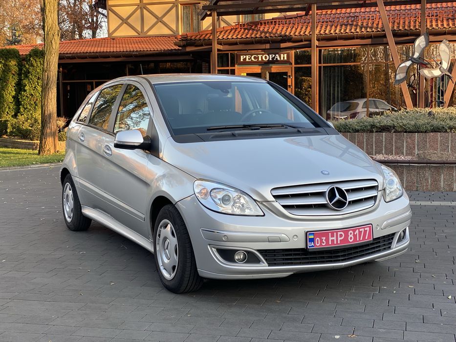 Продаю авто Mercedes- Bens B160 2009