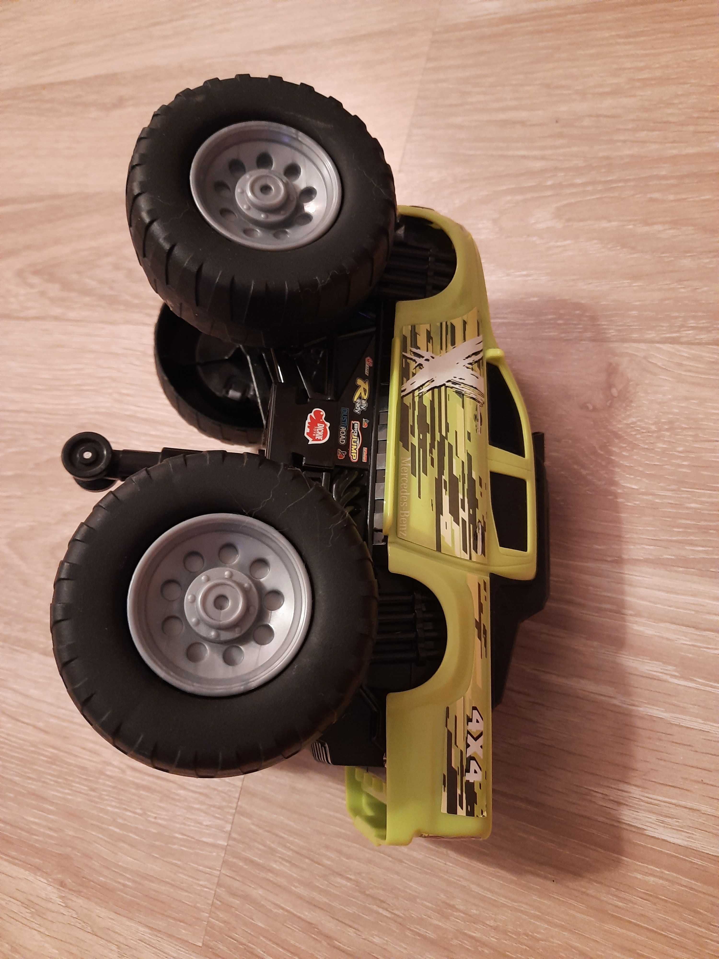Dickie Toys Monster truck Mercedes-Benz