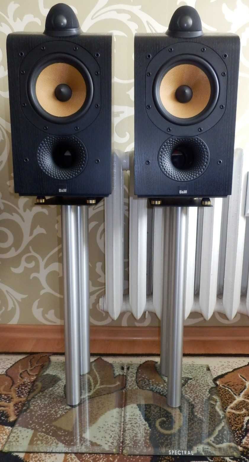 B&W 705 Bowers & Wilkins