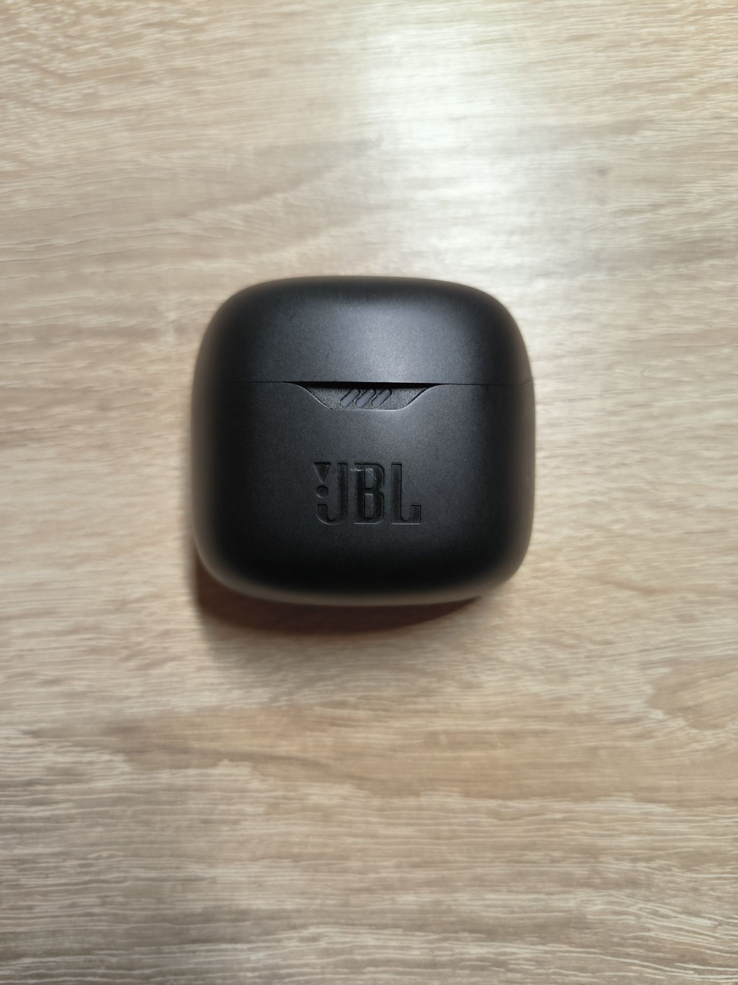 Навушники бездротові JBL TUNE FLEX купував в Америці за 70$