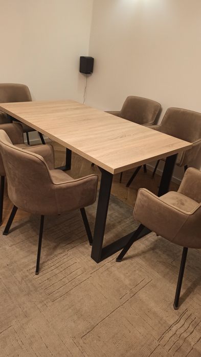 Stół +  krzesła 6 szt.