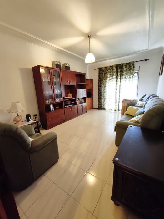 Arrendamento quarto mobilado