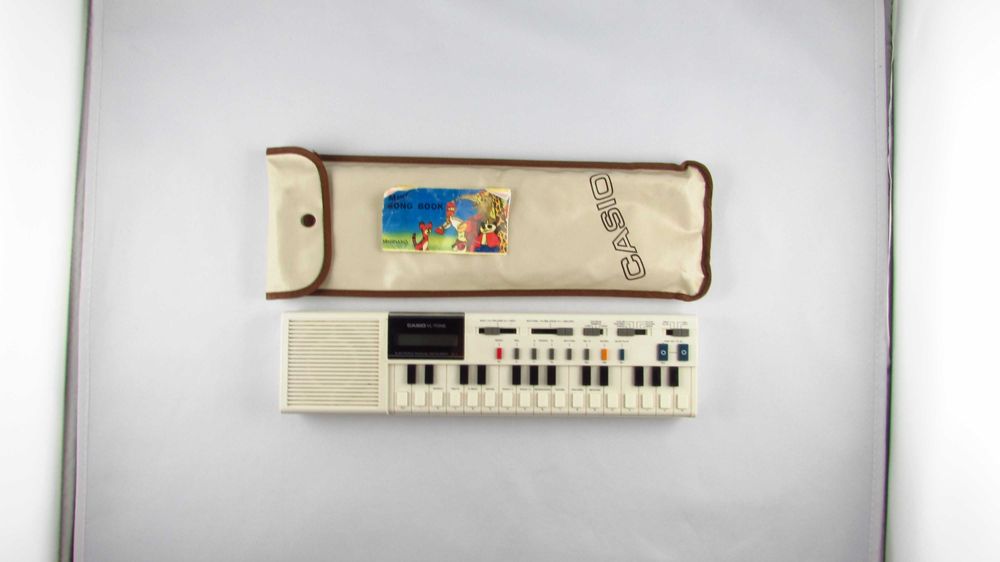 CASIO - VL-Tone VL-1 Keyboard Sampler Syntezator