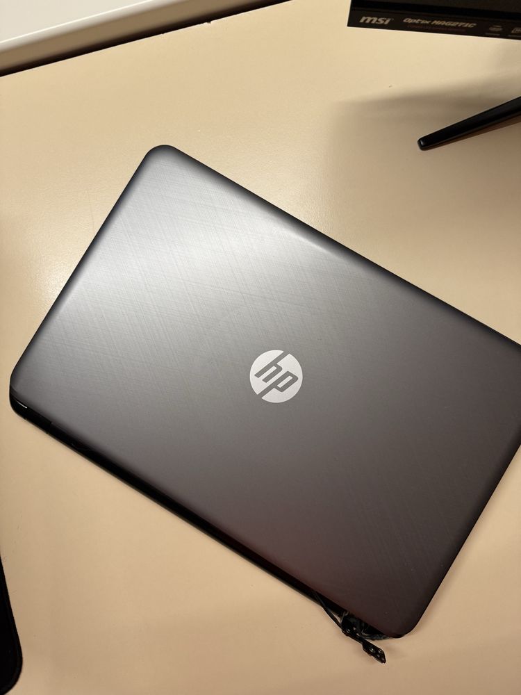 Ноутбук Hp 15-r151rn