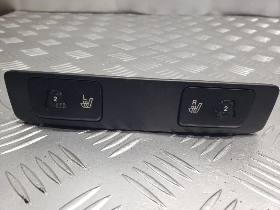 Кнопки подогрева сидений Kia Magentis 2006-2010 937002G900 разборка