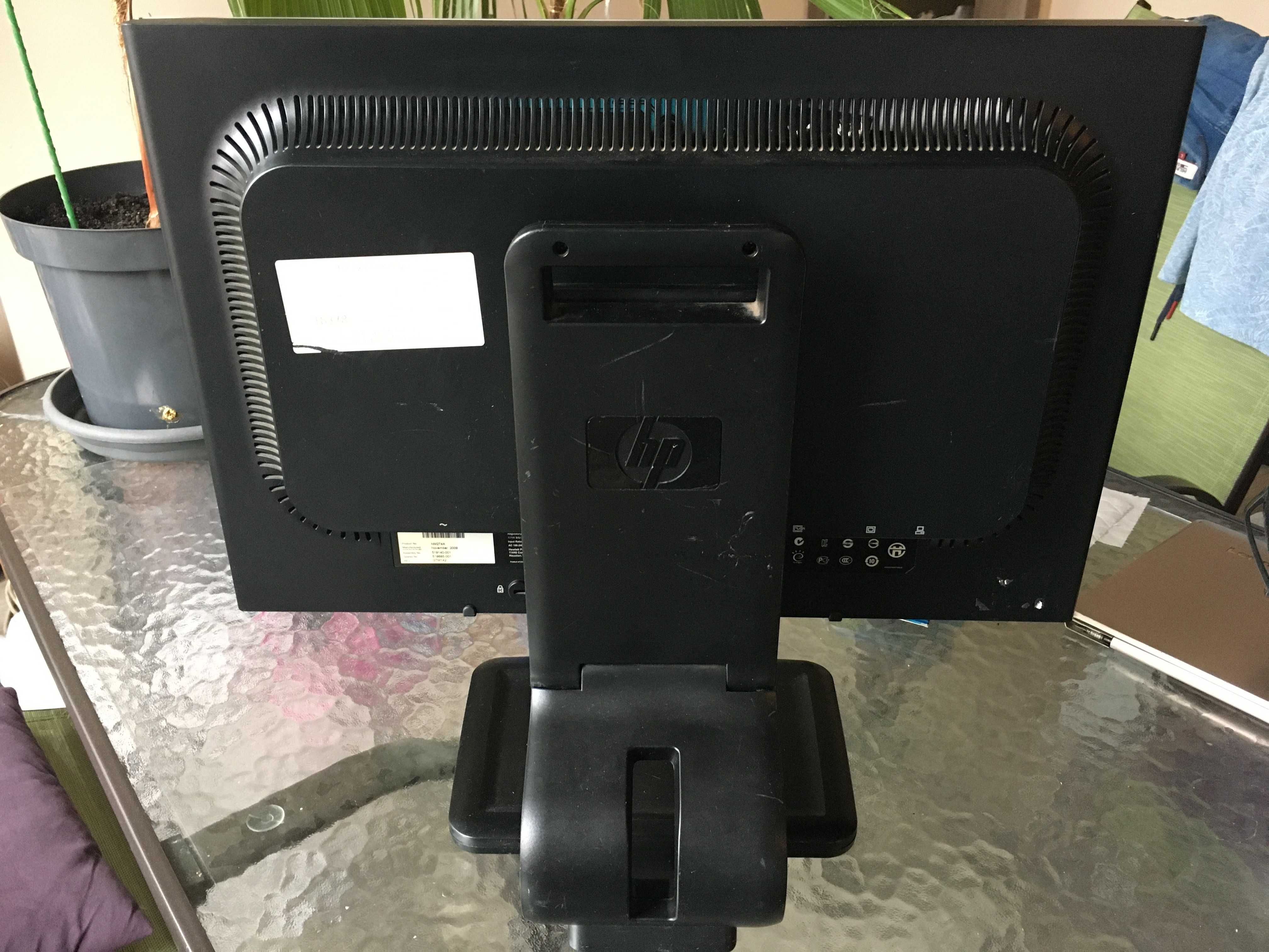Монитор HP LA2205wg monitor