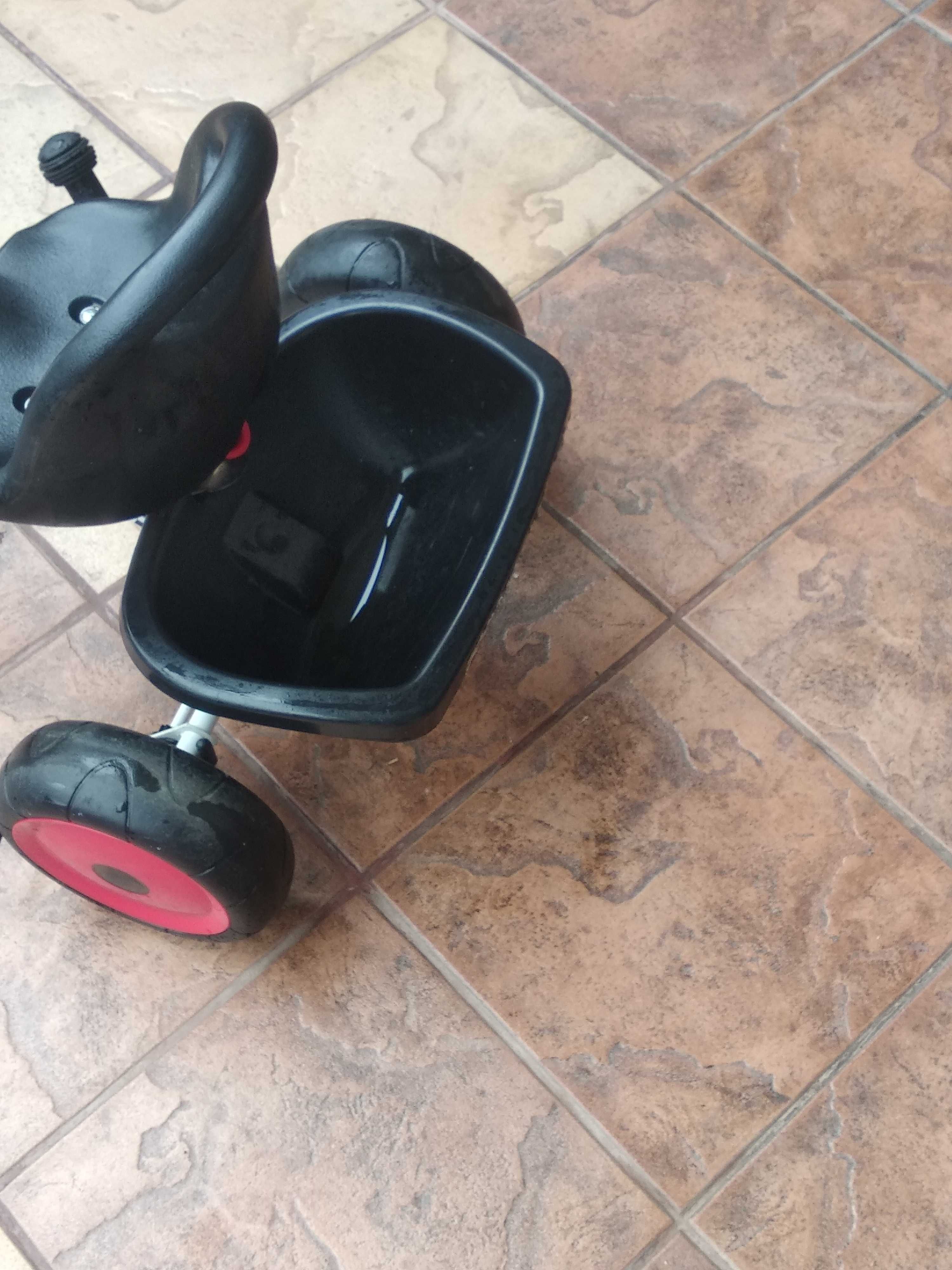 Sprzedam rowerek trójkołowy dziecinny