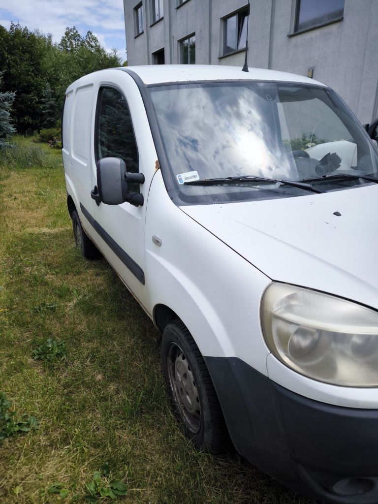 Fiat Doblo Cargo 223 1.4 v8 2007 r. LPG