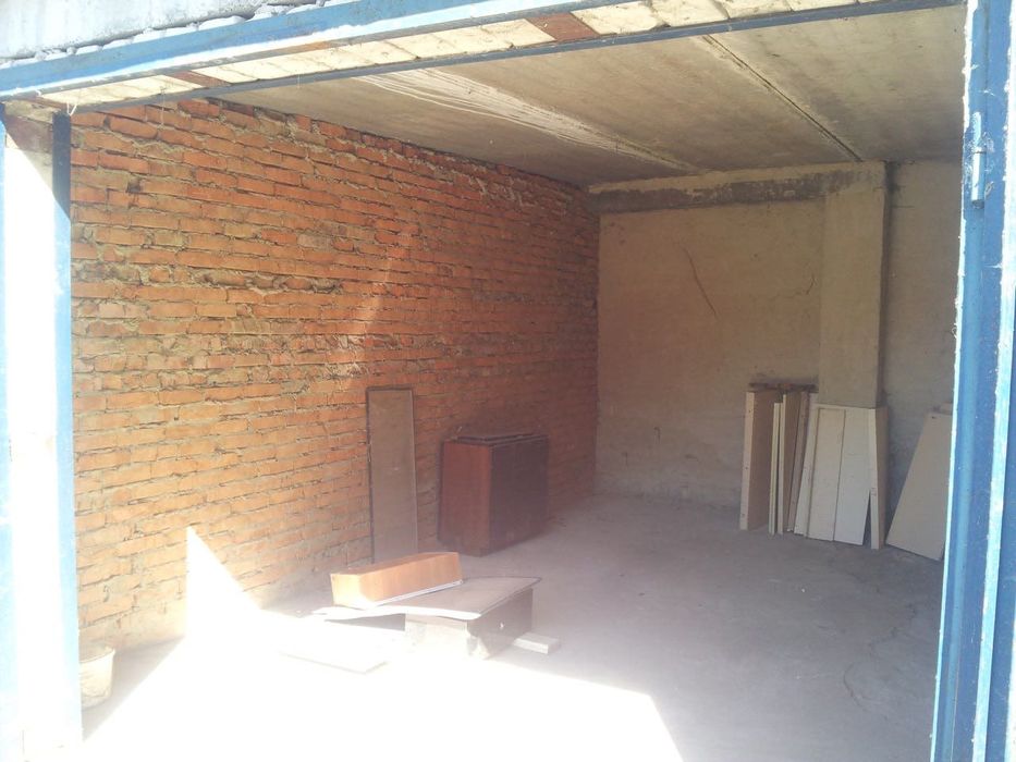 гараж в коперативі "Батыєвський"