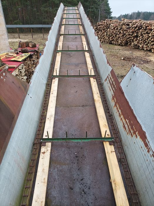 Stertnik, podajnik do siana i słomy, taśmociąg