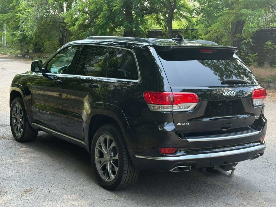 подам Jeep Grand Cherokee Summit 2019