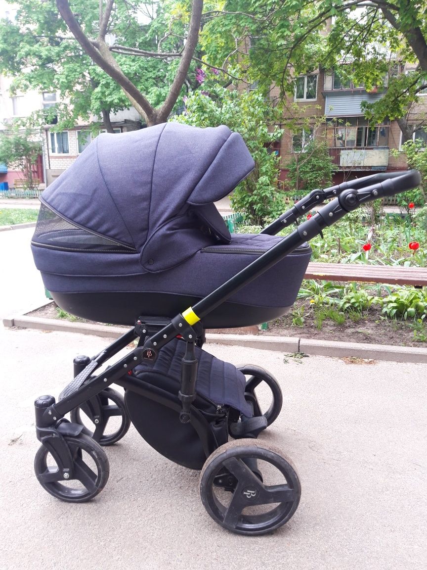 Продам каляску 2 в 1 Baby Pram bellini тёмно синего цвета(джинс)