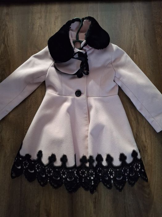 Продам  плащик весна-осінь на дівчинку