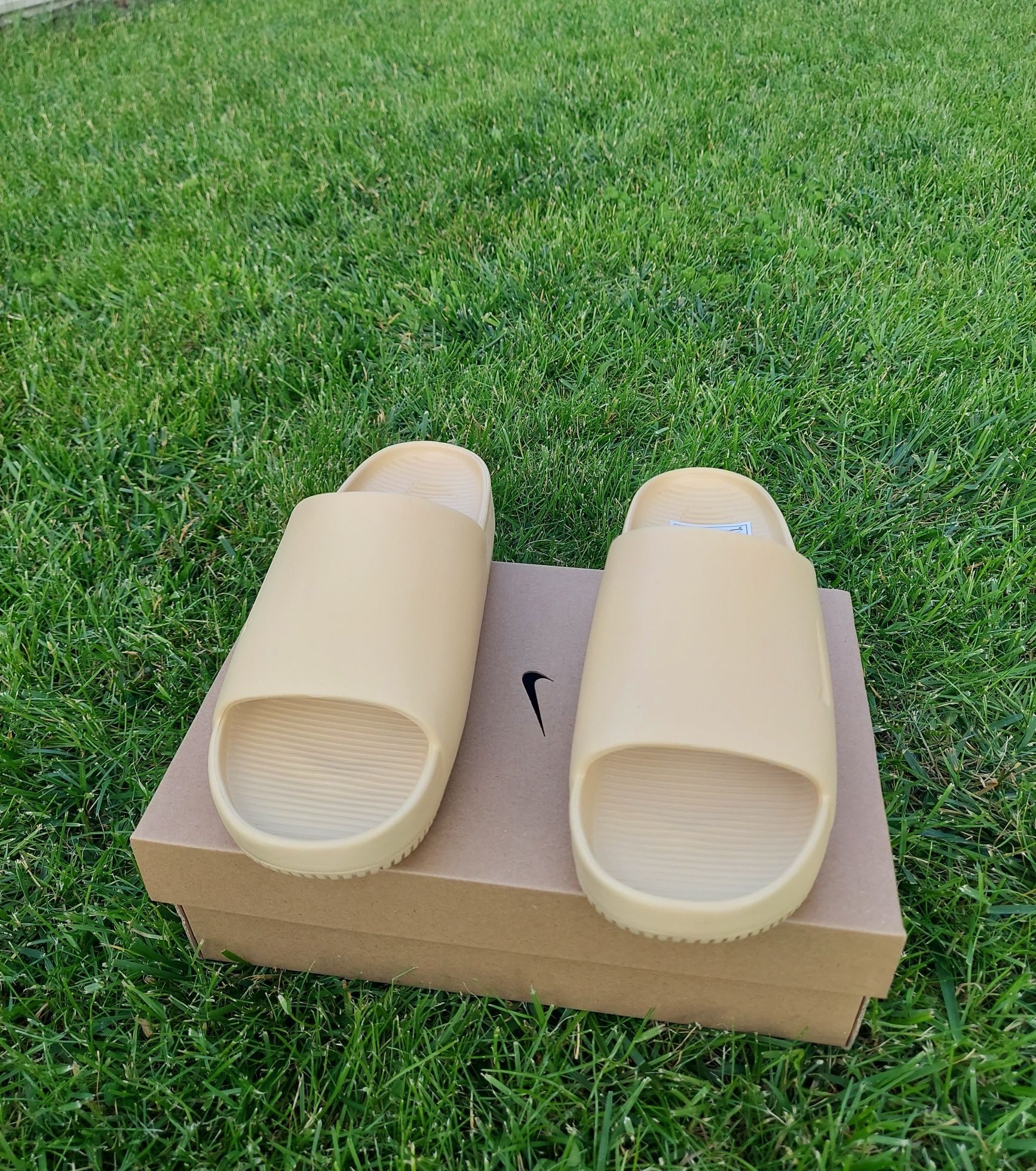 Klapki Nike Calm Slide rozmiar 38