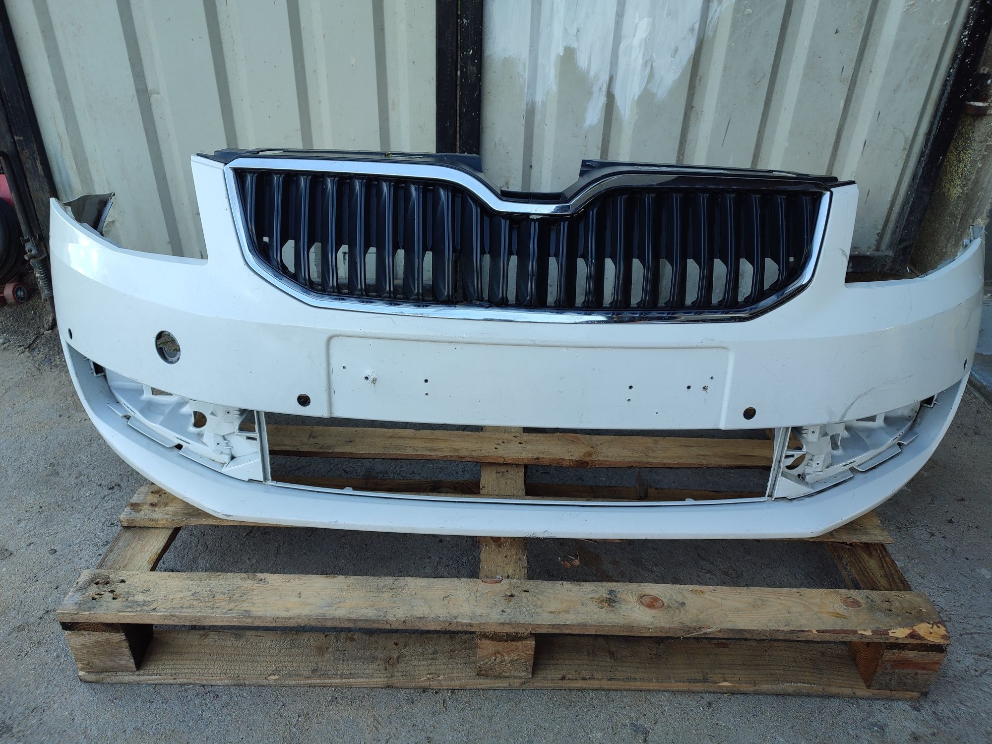 Zderzak przód przedni skoda OCTAVIA 3 III