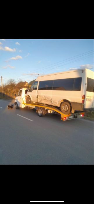 Послуги евакуатора та лафети