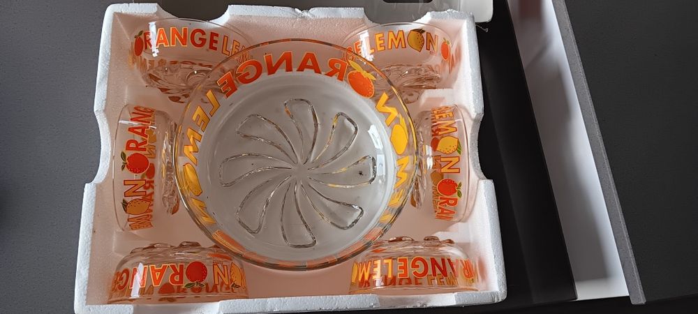 Conjunto de louça para sobremesa