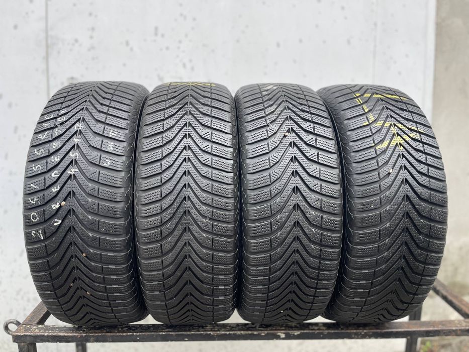Шини 205/55 r16 Vredestein (підрозділ Bridgestone)