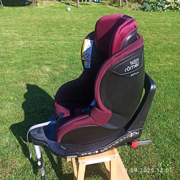 Fotelik Romer Britax DUALFIX M i-SIZE obrotowy Bordowy