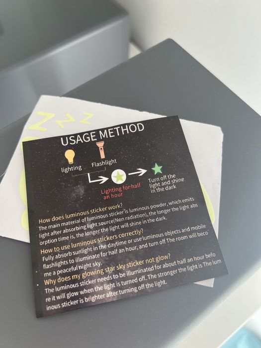 Naklejka świecący kot