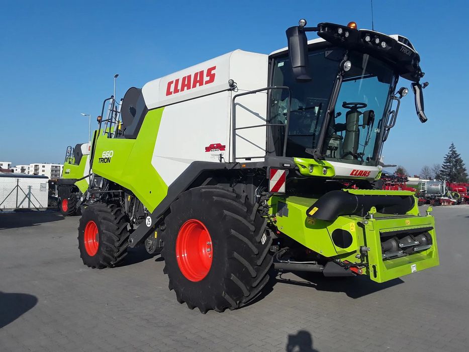 Claas TRION 660  kombajn zbożowy - lokalizacja -Września (woj. wielkopolskie)