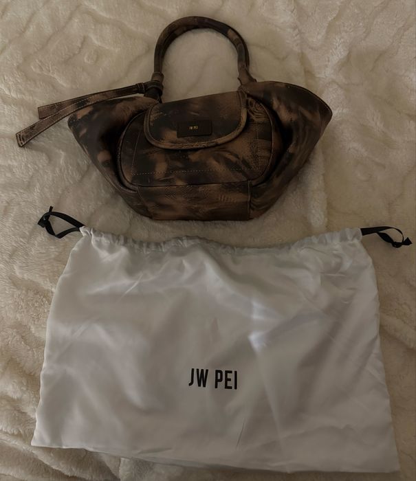 сумка jw pei zoey pockets